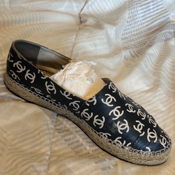 CHANEL ESPADRILLE - Picture 8 of 10